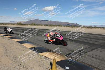 media/Nov-16-2025-Race Pace (Sun) [[8c5fa54630]]/Non Verified Riders (1st 20 Minutes)/3-Turn 3 Inside (11am)/